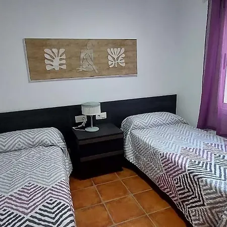 Bravaholidays-940-cornella Apartmán *